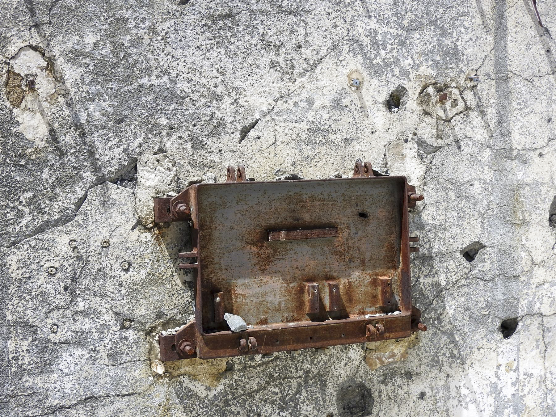Ligne Maginot - REDOUTE RUINEE - (Ouvrage d'infanterie) - Le boîtier du central téléphonique - STENGER Mathieu