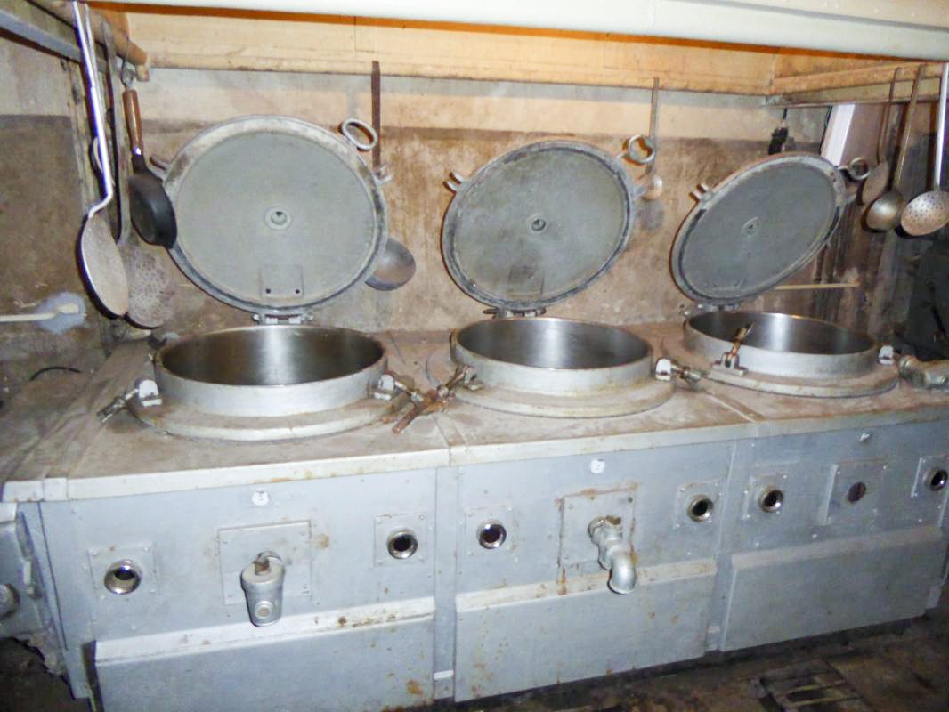 Ligne Maginot - BOUSSE - A24 - (Ouvrage d'infanterie) - La cuisine
Autocuiseurs Alsthom Cubain - ELLENA-CUNY