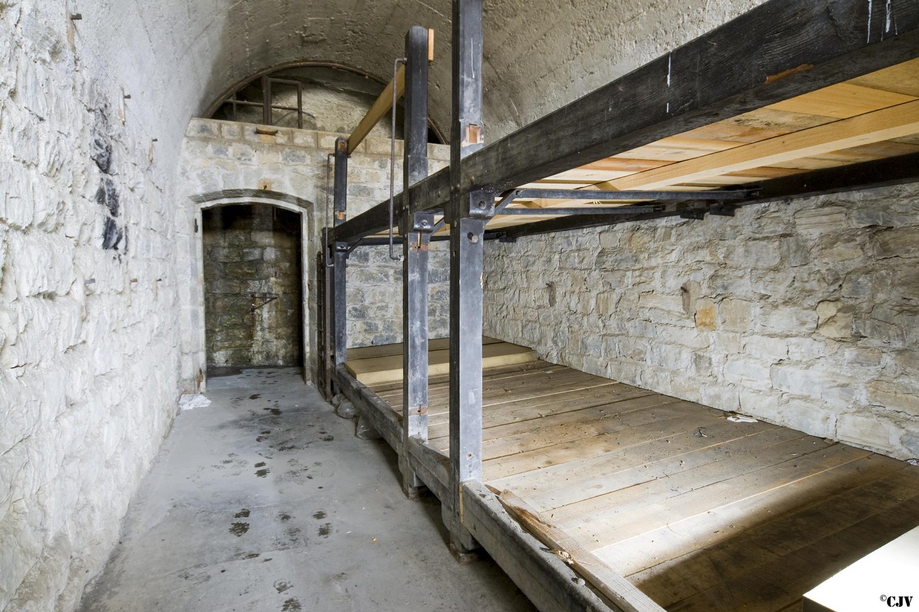 Ligne Maginot - LE TRUC - (Position d'artillerie préparée) - Un dortoir - Lia VERMEULEN