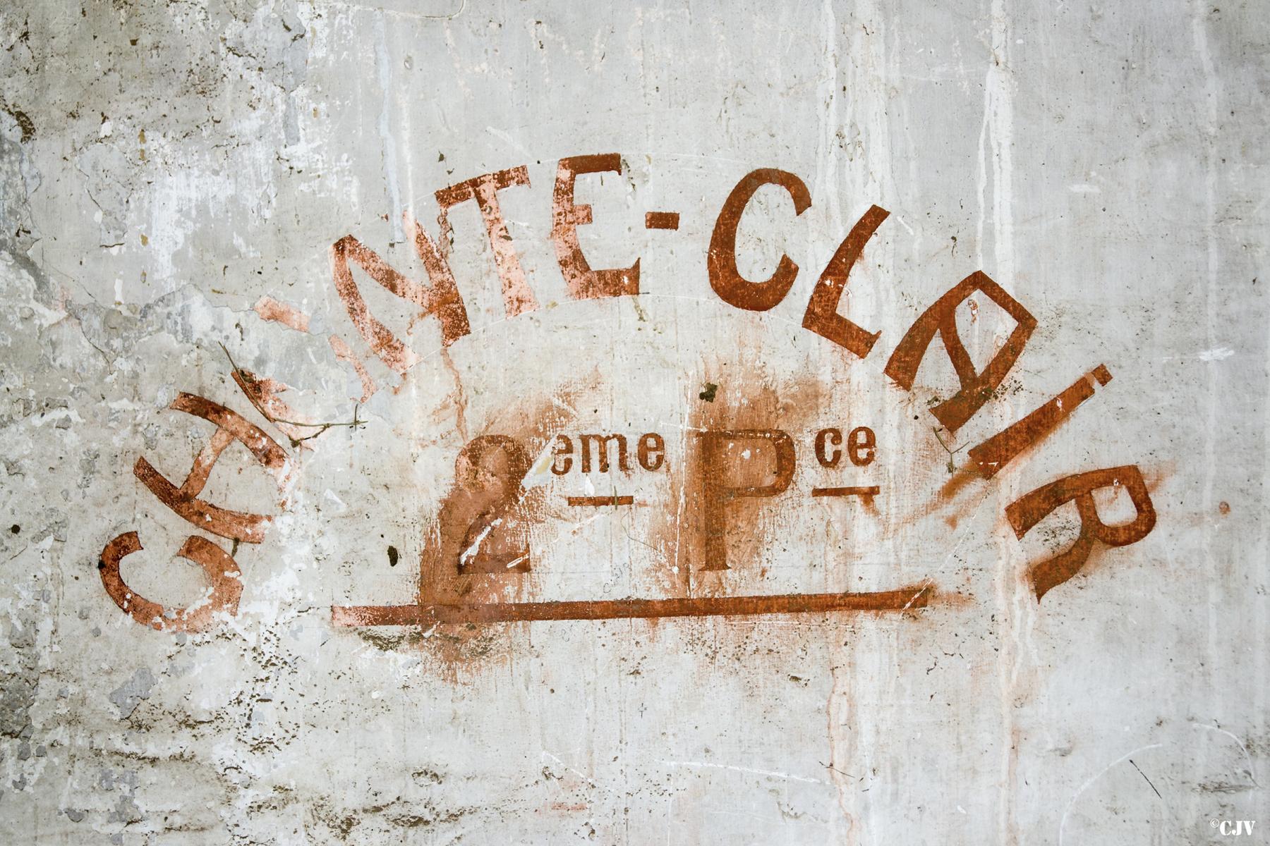 Ligne Maginot - LE TRUC - (Position d'artillerie préparée) - Peinture murale dans le casernement extérieur - Lia VERMEULEN
