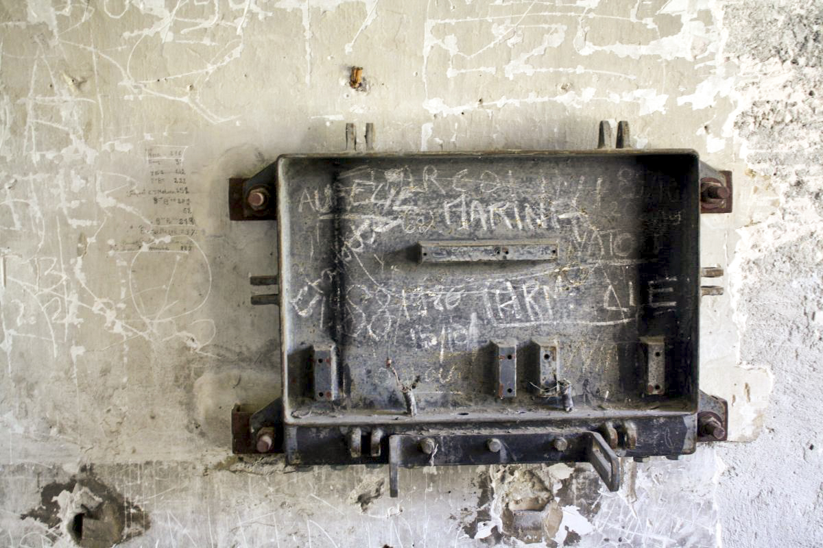Ligne Maginot - LE TRUC - (Position d'artillerie préparée) -                               - Michel & Philippe ZIMMER
