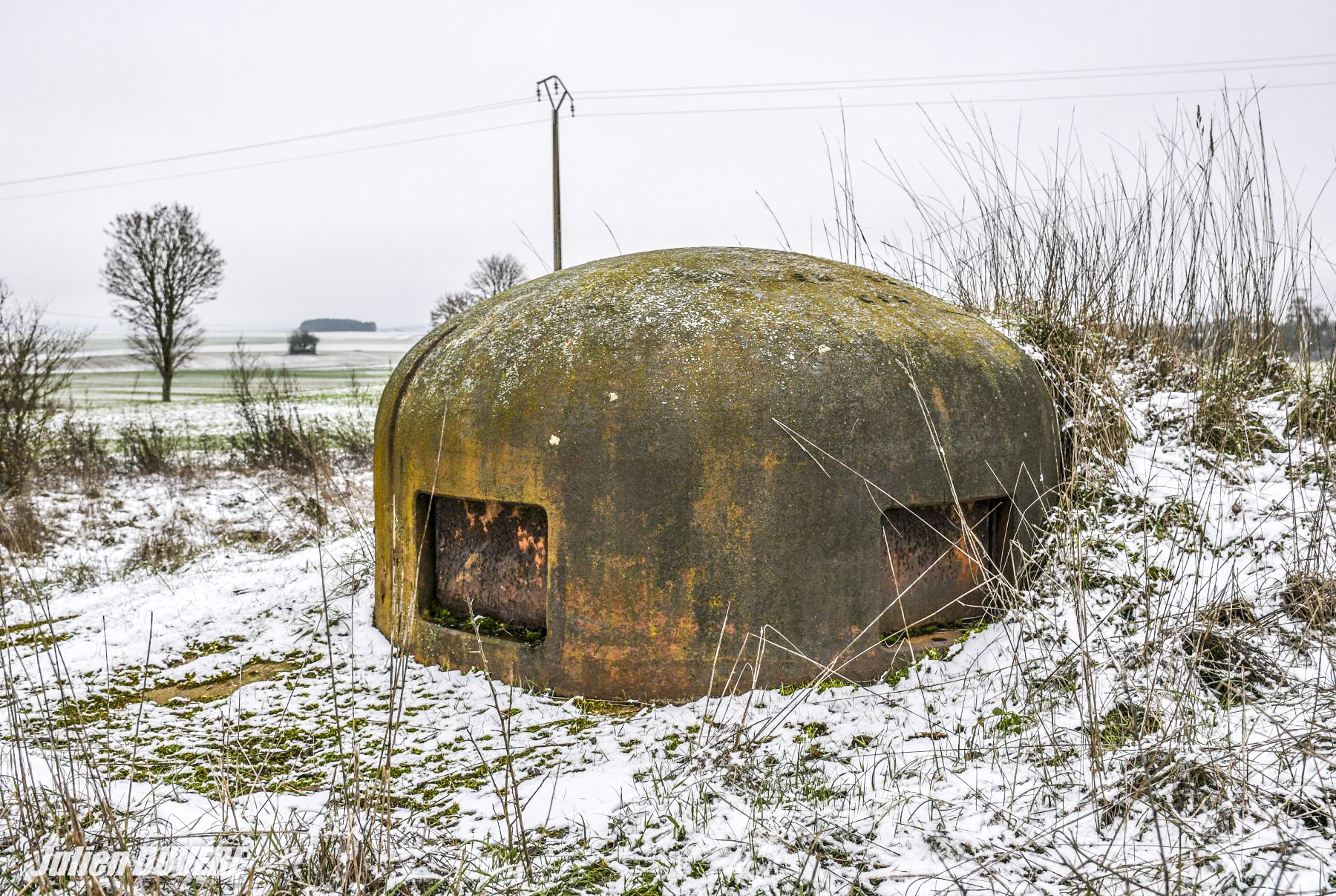 Ligne Maginot - ROUTE D'OTTANGE CENTRE - C30 - (Casemate d'infanterie - Simple) - La cloche GFM. - Julien DUVÉRÉ