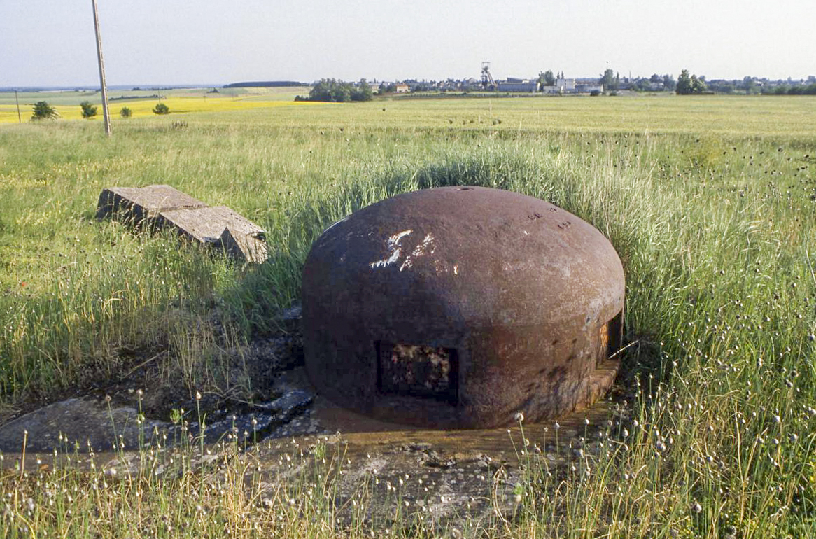 Ligne Maginot - ROUTE D'OTTANGE CENTRE - C30 - (Casemate d'infanterie - Simple) - La cloche GFM - Valentin Hemmert