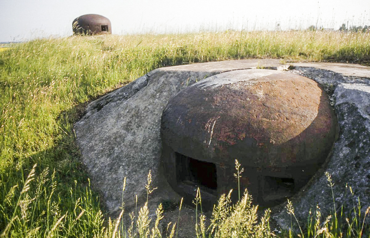 Ligne Maginot - ROUTE D'OTTANGE EST - C31 - (Casemate d'infanterie - Simple) - La cloche JM et la cloche GFM - Valentin Hemmert
