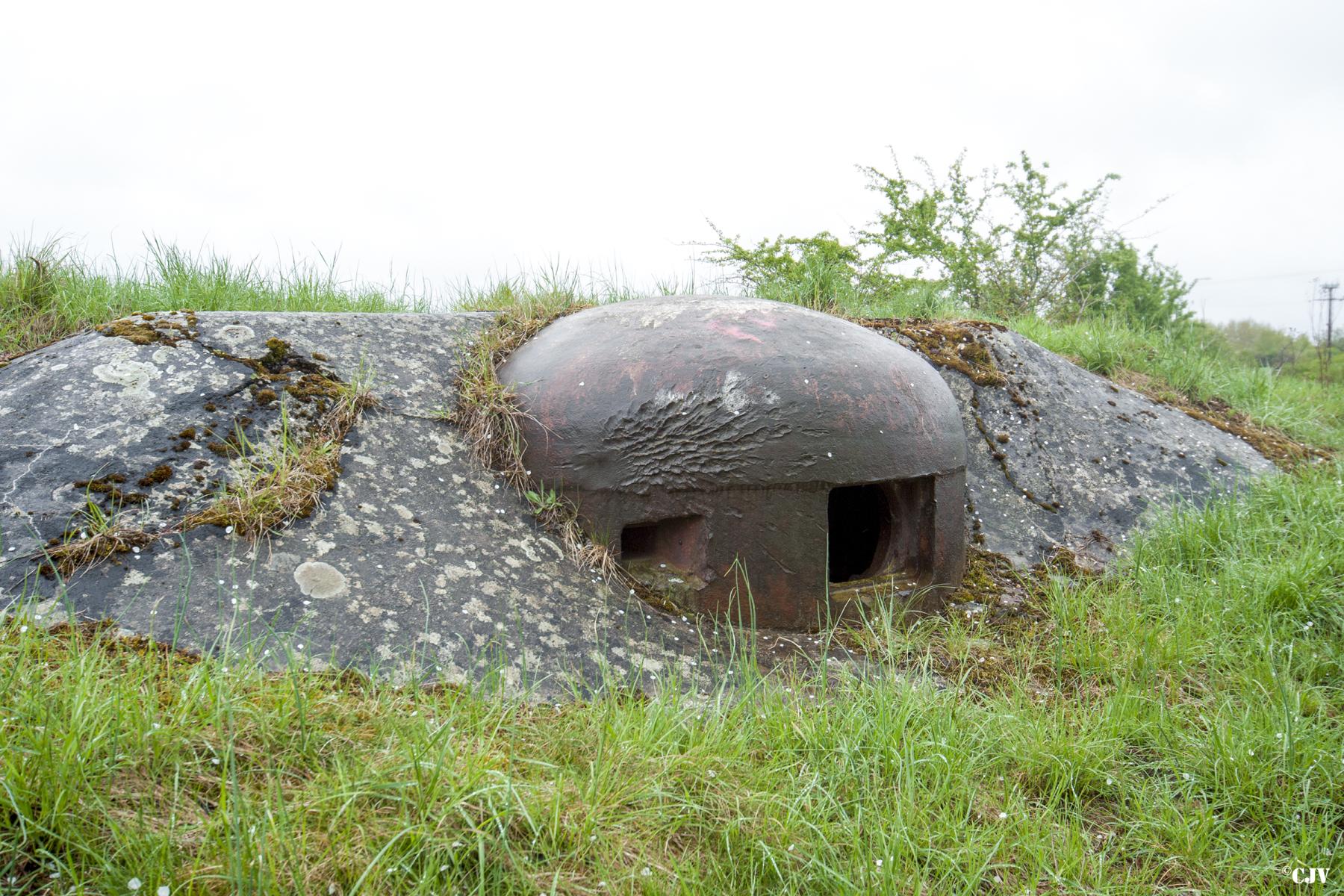 Ligne Maginot - ROUTE D'OTTANGE EST - C31 - (Casemate d'infanterie - Simple) - Cloche JM - Lia Vermeulen
