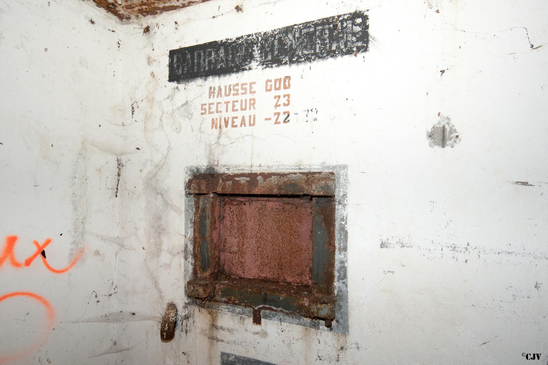 Ligne Maginot - ROUTE D'OTTANGE EST - C31 - (Casemate d'infanterie - Simple) - La chambre de tir - Lia Vermeulen