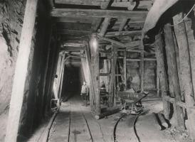 Ligne Maginot - METRICH - A17 - (Ouvrage d'artillerie) - Construction de l'ouvrage par la société La Construction Générale
Photo prise aux environs de 1932
Percement des galeries et locaux 