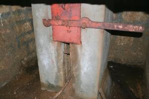 Ligne Maginot - BOIS D'ESCHERANGE - X3 (QUARTIER KANFEN - I/169°RIF) - (Abri) - Entrée des câbles 