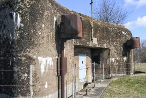 Ligne Maginot - GRAND LOT - C36 - (Casemate d'infanterie - Double) - Entrée et cloches blindées pour projecteurs
