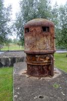 Ligne Maginot - KOENIGSMACKER SUD - C49 - (Casemate d'infanterie - Simple) - Seul vestige de la casemate, la cloche GFM aujourd'hui exposée rue de la Gare le long de la départementale