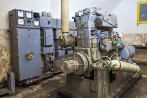 Ligne Maginot - PETERSBERG - X4 - (Abri actif) - L'usine
Modernisée après guerre, ces moteurs CLM ne sont pas d’origine