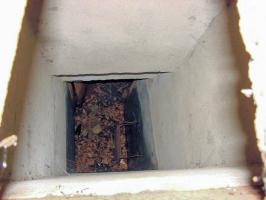 Ligne Maginot - BOIS DE KLANG (CM9 - III/164° RIF) - (PC de Sous-Quartier) - La sortie de secours
Vers l'intérieur du PC.