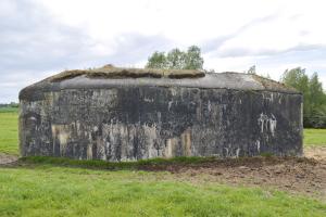Ligne Maginot - B562 - CHEMIN DE FER EST - (Blockhaus pour canon) - Face frontale