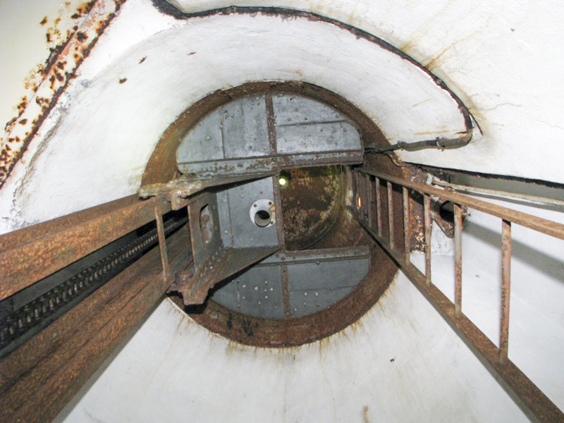 Ligne Maginot - GROS BOIS - X1 (QUARTIER LUDELANGE - I/128°RIF) - (Abri) - La cloche GFM gauche - Antoine SCHOEN