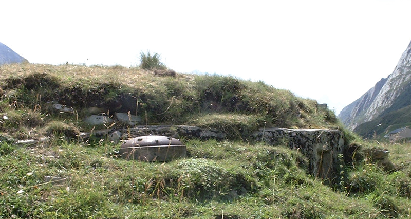 Ligne Maginot - SELOGES - (Ouvrage d'infanterie) - Bloc 3
Créneau ouest et cloche par éléments - LAMBERT Pascal