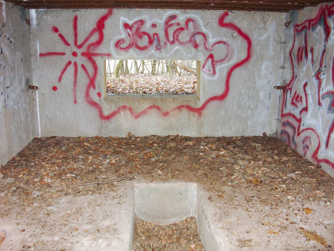 Ligne Maginot - HESTROFF NORD 3 - (Blockhaus pour canon) - Le créneau - Valentin Hemmert