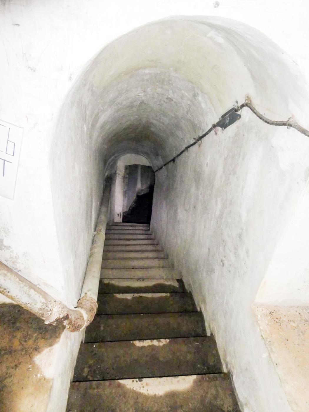 Ligne Maginot - SELOGES - (Ouvrage d'infanterie) - Bloc 6
Galerie d'accès - ELLENA Daniel - CUNY Philippe