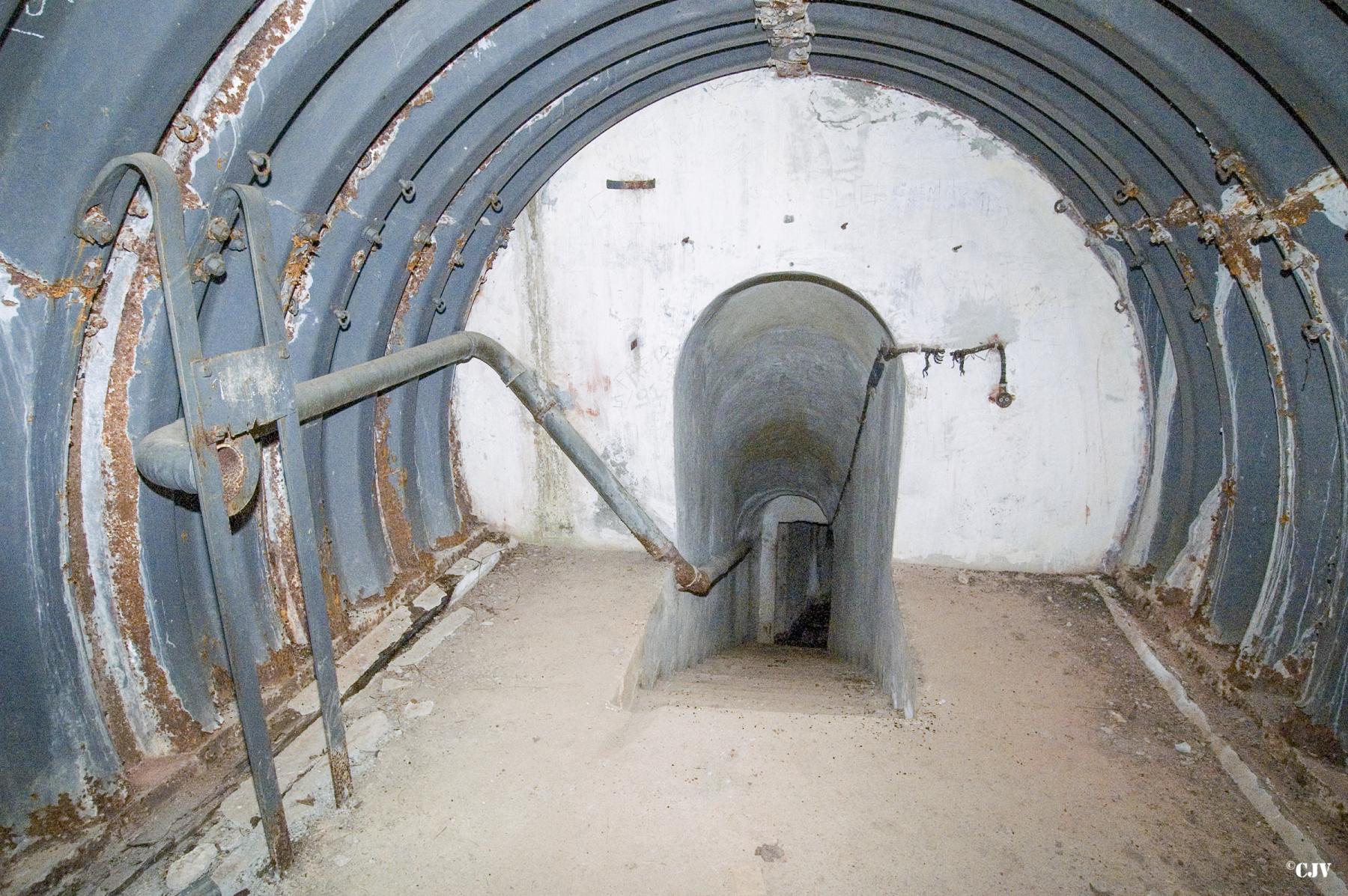 Ligne Maginot - SELOGES - (Ouvrage d'infanterie) - Bloc 6 - Lia VERMEULEN