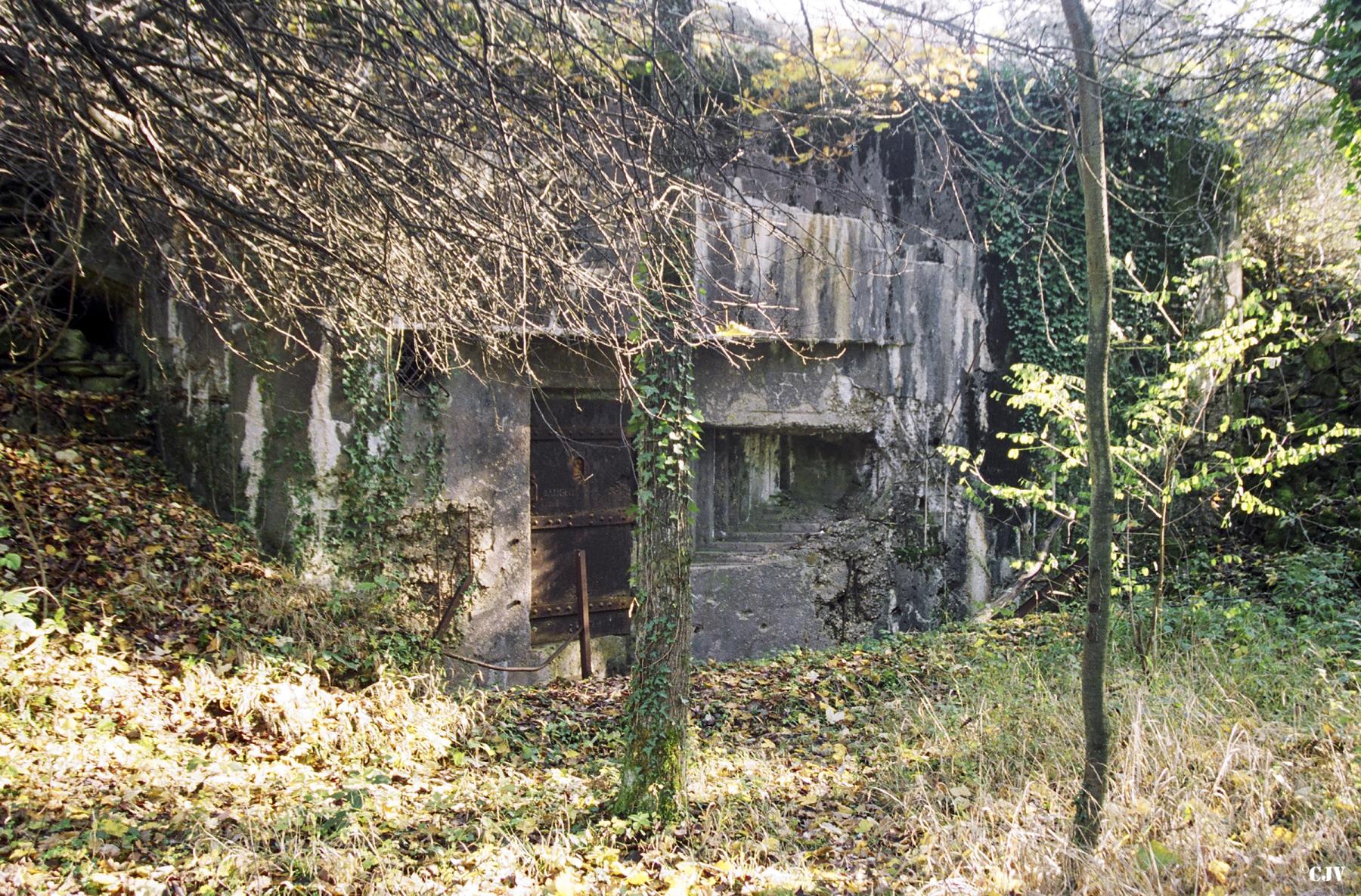 Ligne Maginot - METRICH (ABRI SUD DE) - X16 - (Abri) - Coffre droite - Lia VERMEULEN