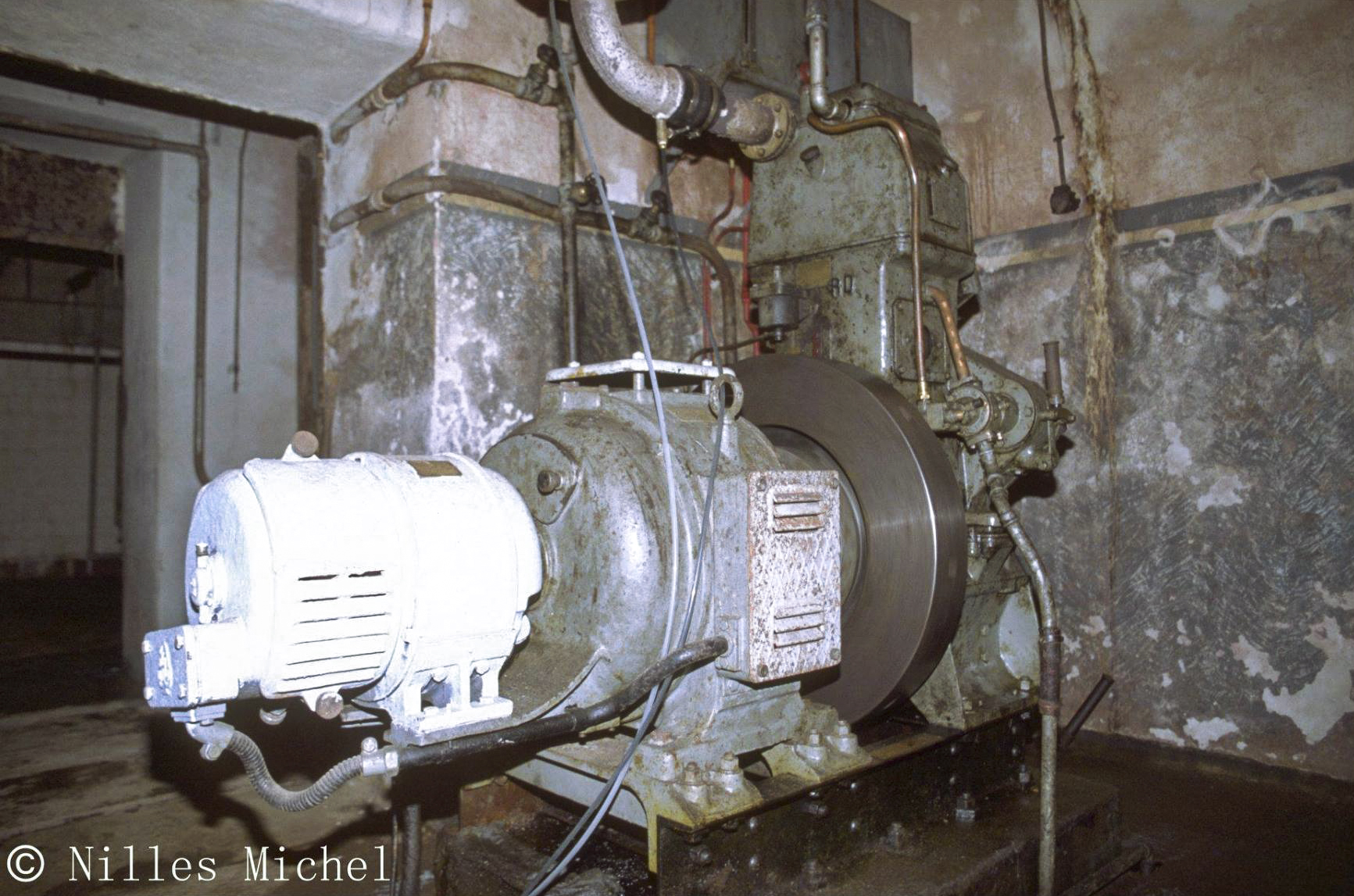 Ligne Maginot - METRICH (ABRI SUD DE) - X16 - (Abri) - L'usine électrique
Moteur Supdi - Michel Nilles