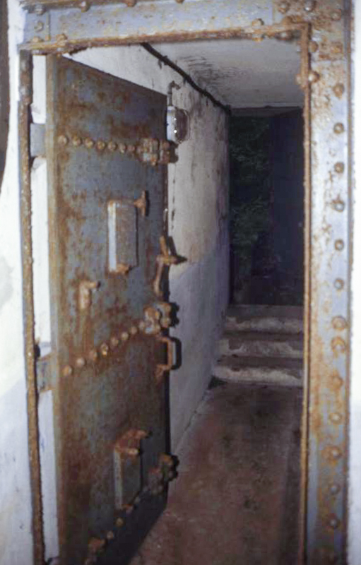 Ligne Maginot - BOIS DE KOENIGSMACKER  - C52 - (Casemate d'infanterie - Simple) - L'étage supérieur - Valentin Hemmert