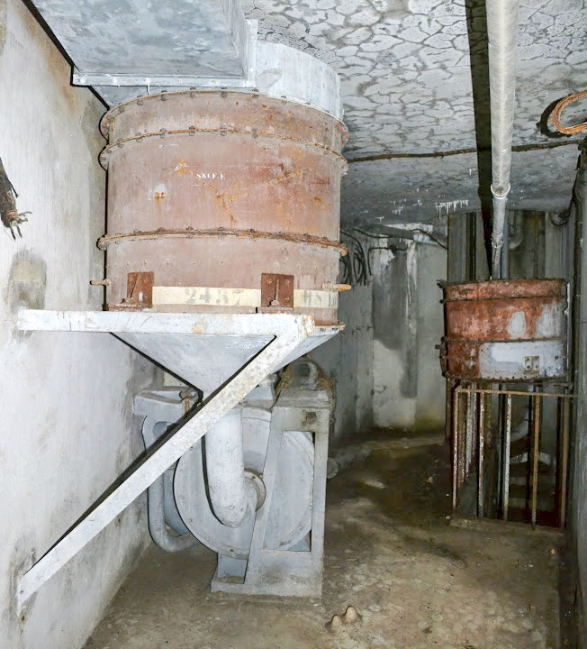 Ligne Maginot - HUMMERSBERG NORD - C53 - (Casemate d'infanterie - Simple) - Les restes du système de ventilation - PAVEL Jan