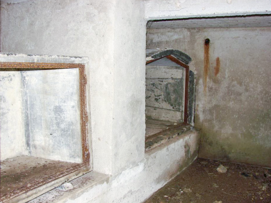 Ligne Maginot - HUMMERSBERG SUD - C54 - (Casemate d'infanterie) - Niches à mines. - Schnoupf
