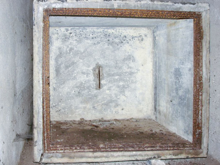 Ligne Maginot - HUMMERSBERG SUD - C54 - (Casemate d'infanterie) - Niches à mines. - Schnoupf