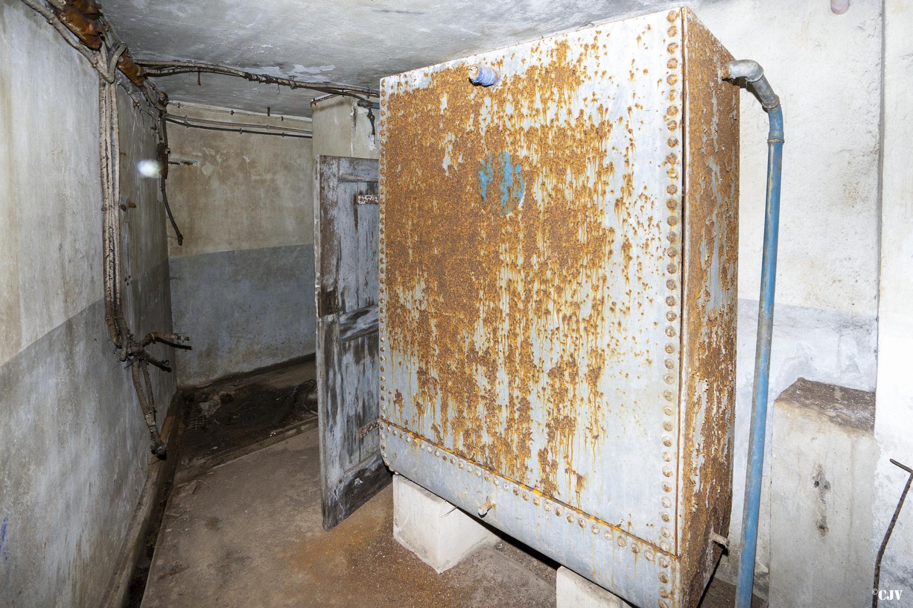 Ligne Maginot - VECKRING NORD - C55 - (Casemate d'infanterie - Simple) - Réservoir - Lia VERMEULEN