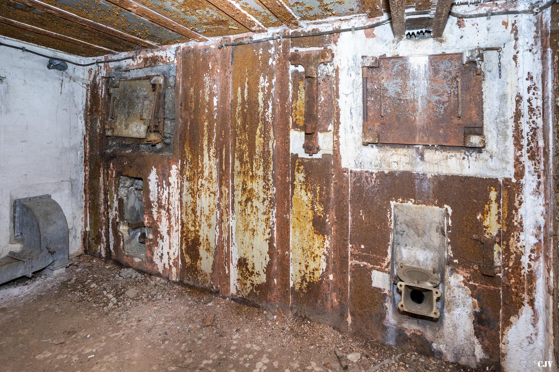 Ligne Maginot - VECKRING SUD - C56 - (Casemate d'infanterie - Simple) -    - Lia VERMEULEN