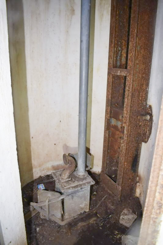Ligne Maginot - BOIS DE KLANG - X24 (QUARTIER KLANG - III/164° RIF) - (Abri) - Entrée gauche
Cloche GFM - Daniel Froehly
