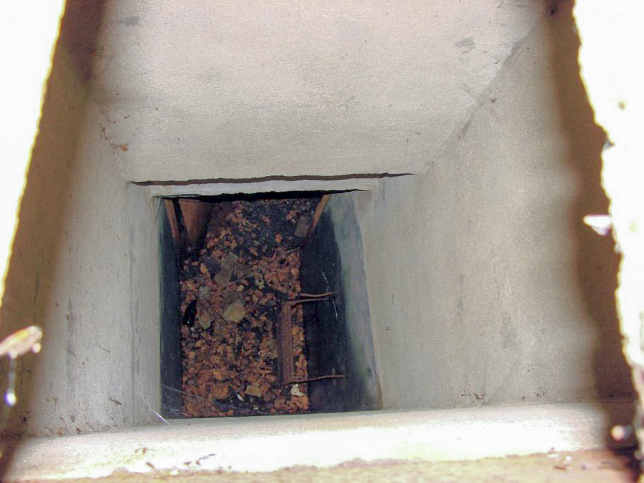 Ligne Maginot - BOIS DE KLANG (CM9 - III/164° RIF) - (PC de Sous-Quartier) - La sortie de secours
Vers l'intérieur du PC. - Schnoupf