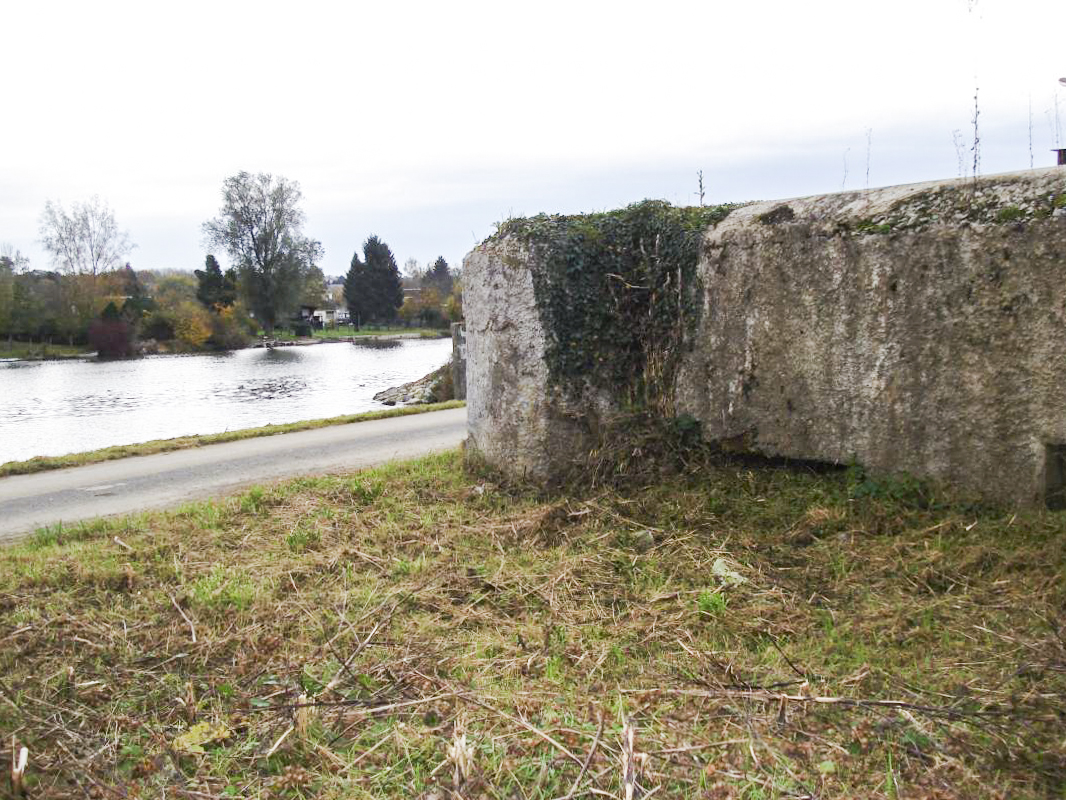 Ligne Maginot - BB1 - ECLUSE NORD - (Blockhaus pour canon) - Face frontale - R Tucker