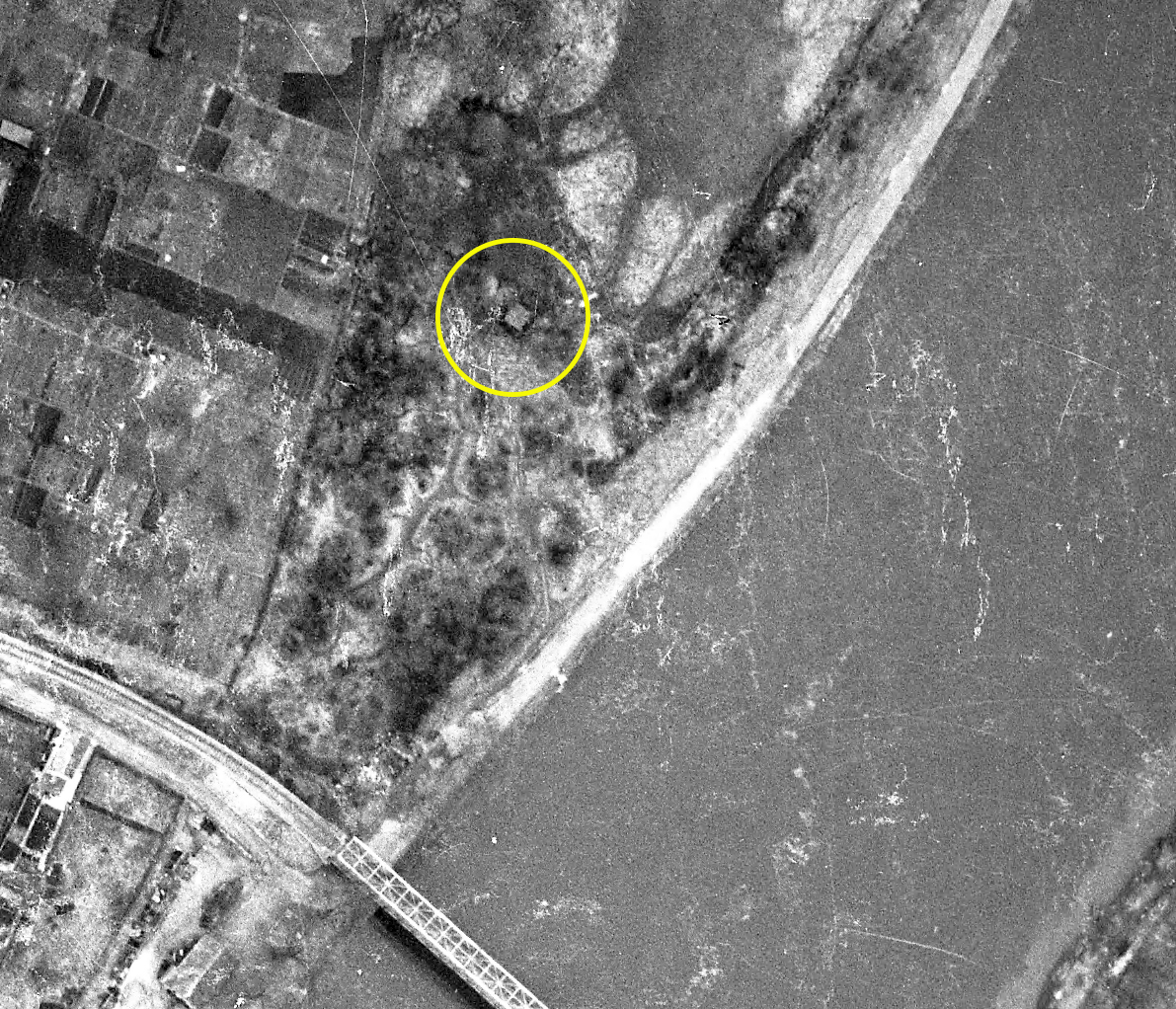 Ligne Maginot - Bb5 - GIVET Sud (Blockhaus de type indéterminé) -  - IGN - Géoportail 1961