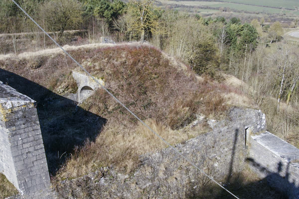 Ligne Maginot - BB7 - CHARLEMONT NORD - (Blockhaus pour canon) -  - duomaxw