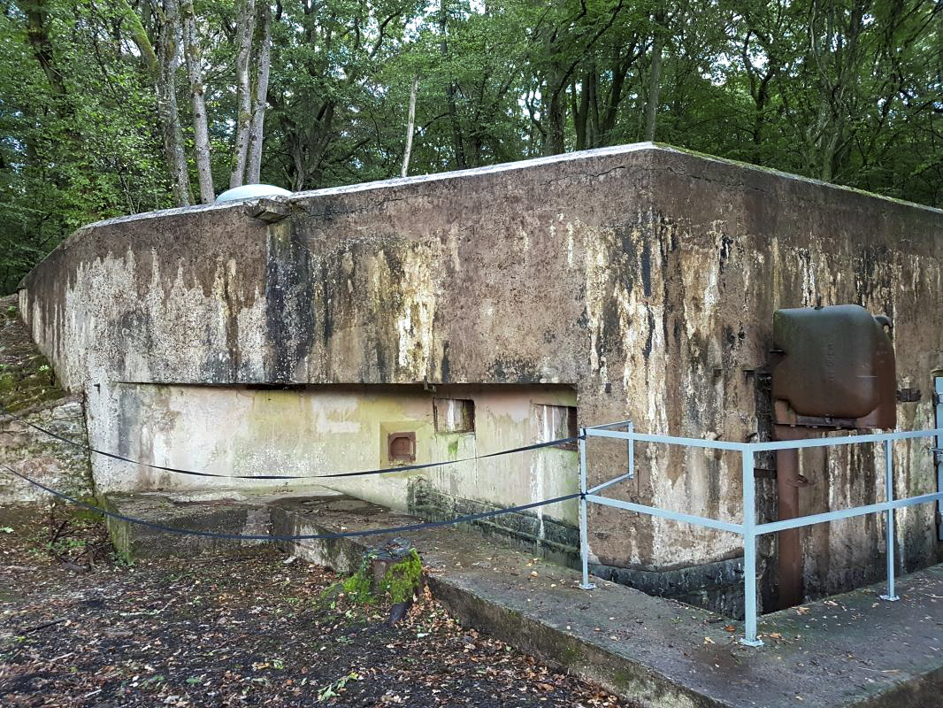 Ligne Maginot - HUBERBUSCH NORD  - C58 - (Casemate d'infanterie) - Chambre de tir - Ellena-Cuny