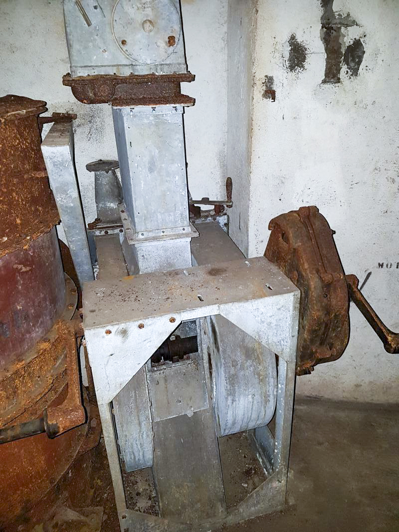 Ligne Maginot - HUBERBUSCH NORD  - C58 - (Casemate d'infanterie) - Ventilateur - Ellena-Cuny