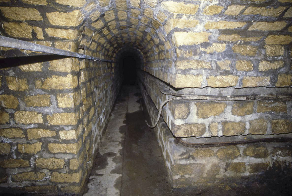 Ligne Maginot - COUCOU -  X22 - (Abri) - Galerie d'accès - Valentin Hemmert
