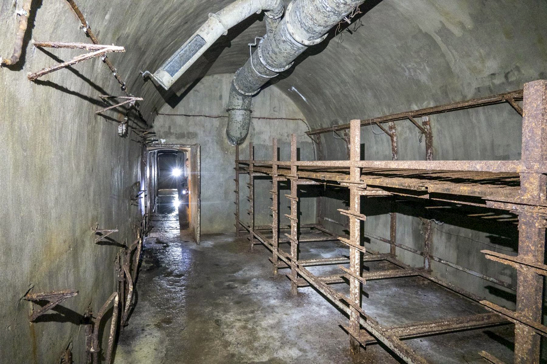 Ligne Maginot - CHENES BRULES - X23 - (Abri) - Chambre troupe pour 22 hommes - Michel Teiten