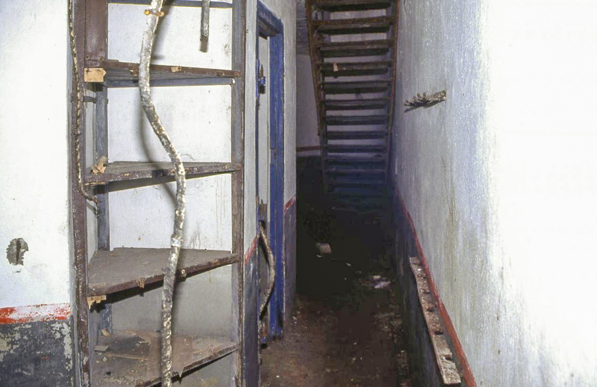 Ligne Maginot - BISTERBERG SUD III - C67 - (Casemate d'infanterie - Simple) -  Étage inférieur - Valentin Hemmert