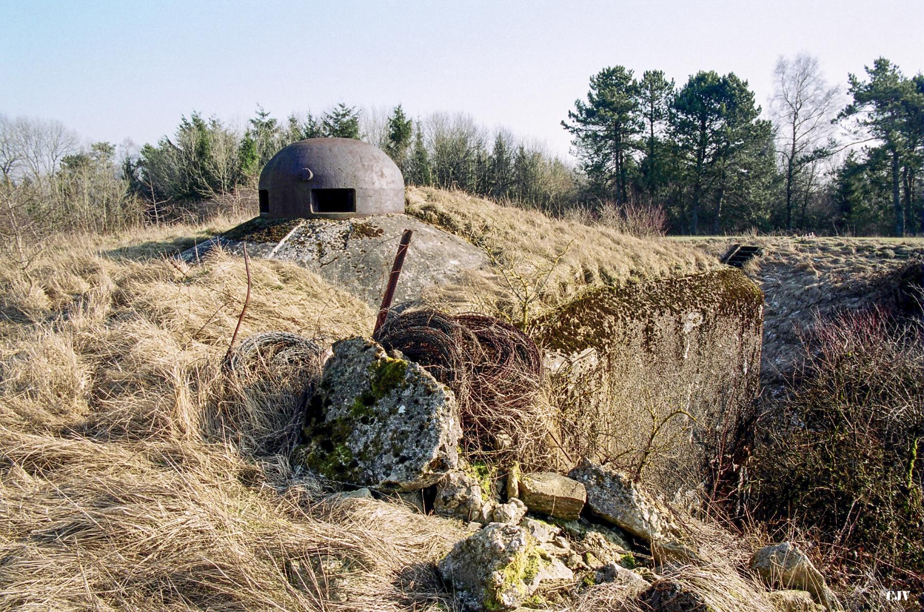 Ligne Maginot - HAUT DE LA VIGNE - O7 - (Observatoire d'artillerie) - La cloche GFM - Lia VERMEULEN