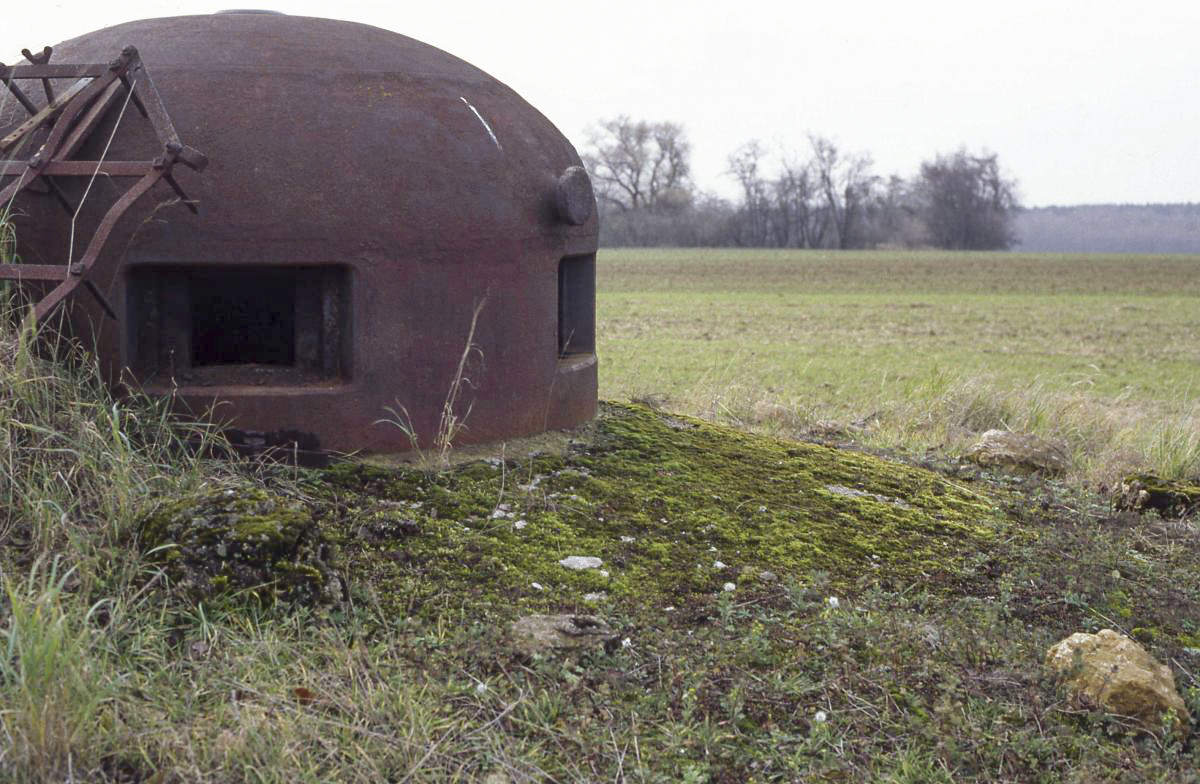 Ligne Maginot - FERME DU BOIS DU FOUR - O10 - (Observatoire d'artillerie) -  Cloche GFM  - Valentin Hemmert