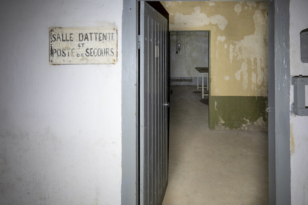 Ligne Maginot - JANUS - (Ouvrage d'artillerie) - Salle d'attente de l'infirmerie - Michel Teiten