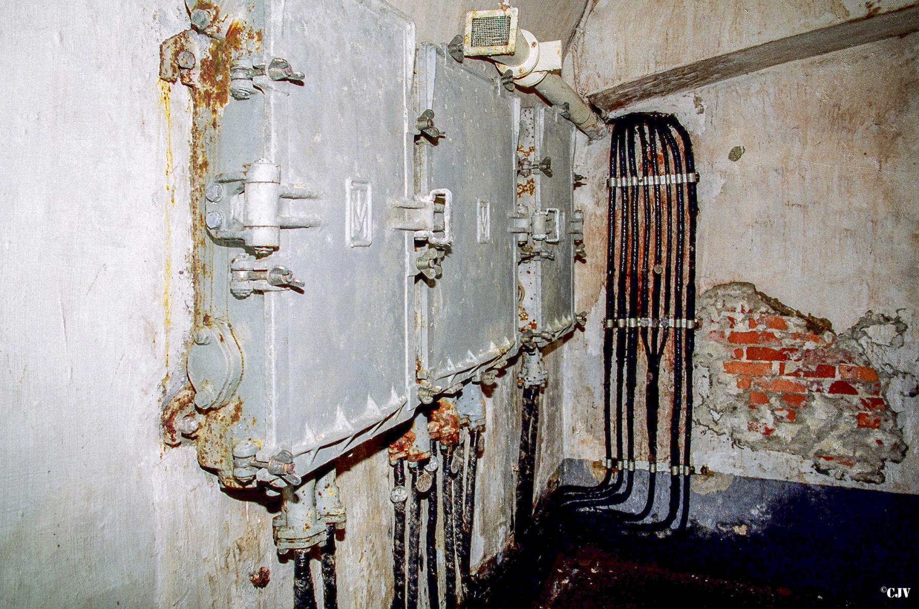 Ligne Maginot - JANUS - (Ouvrage d'artillerie) - Le central téléphonique - Lia VERMEULEN