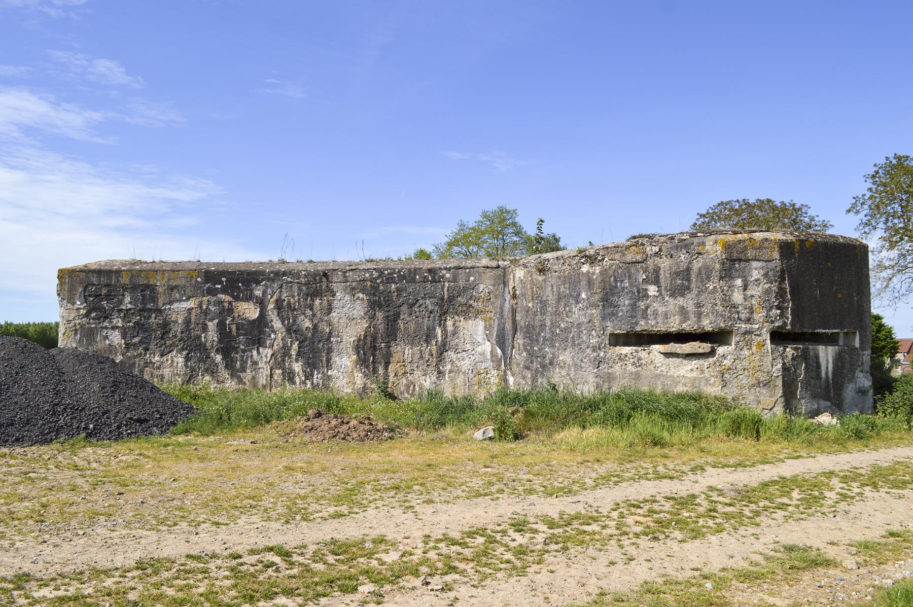 Ligne Maginot - GRAND CAMP PERDU - (Blockhaus lourd type STG / STG-FCR - Double) - Mur de tête et créneaux frontaux d'observation - ukmaginot