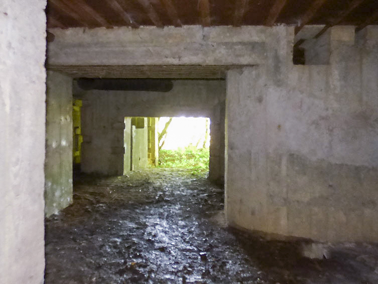 Ligne Maginot - CEZF-11 - BRIQUETERIE OUEST - (Casemate d'infanterie) -  - JMBrams