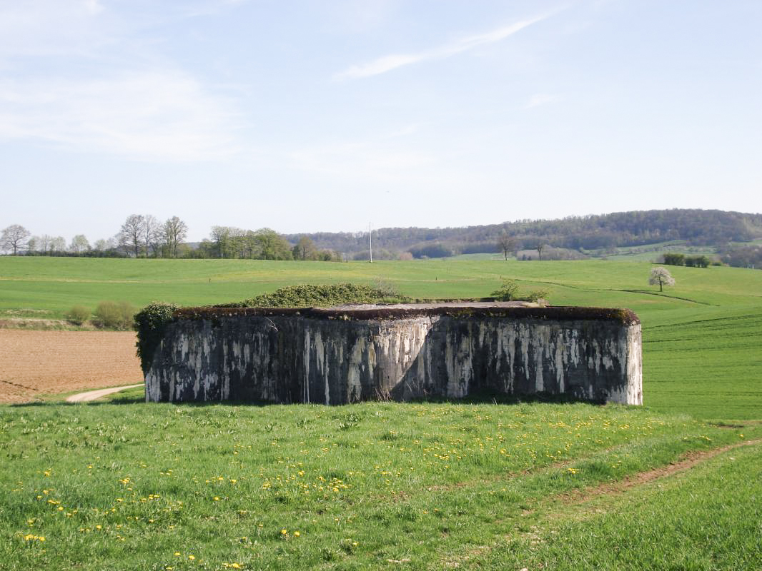 Ligne Maginot - CEZF-14 - POIX-TERRON OUEST - (Casemate d'infanterie - Double) - Face frontale - R Tucker