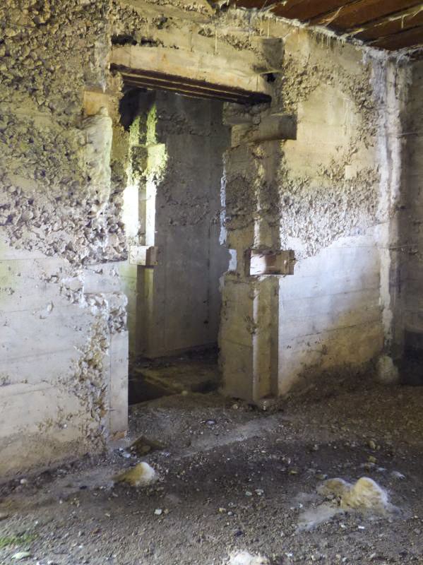 Ligne Maginot - CEZF-14 - POIX-TERRON OUEST - (Casemate d'infanterie - Double) - Niveau inférieur - JMBrams