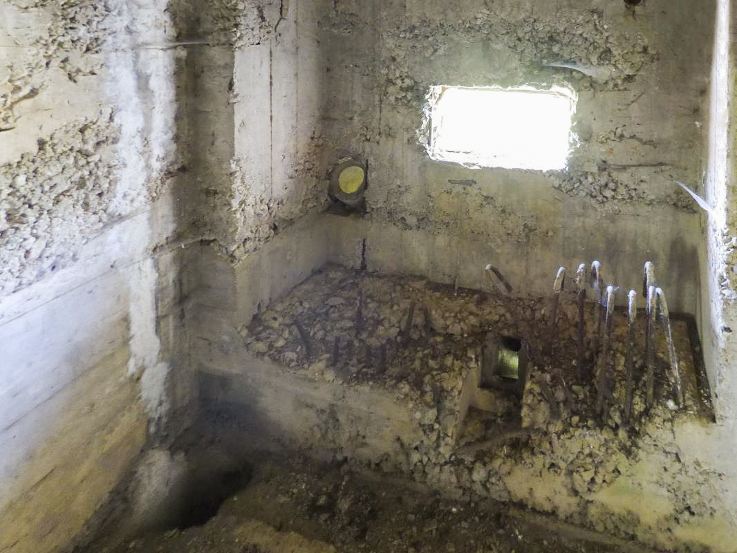 Ligne Maginot - CEZF-14 - POIX-TERRON OUEST - (Casemate d'infanterie - Double) -  - JMBrams