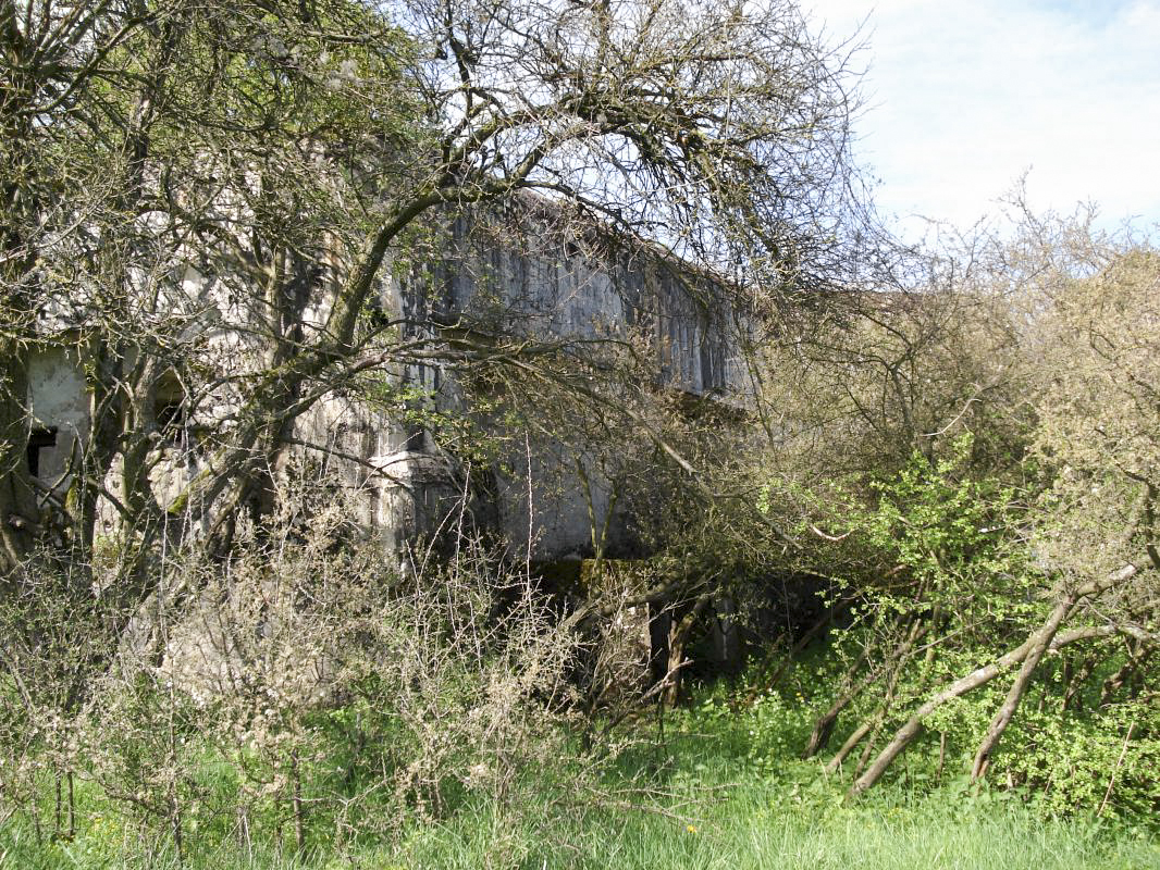 Ligne Maginot - CEZF-15 - CIMETIERE DE MONTIGNY - (Casemate d'infanterie - Double) - Face droite - R Tucker
